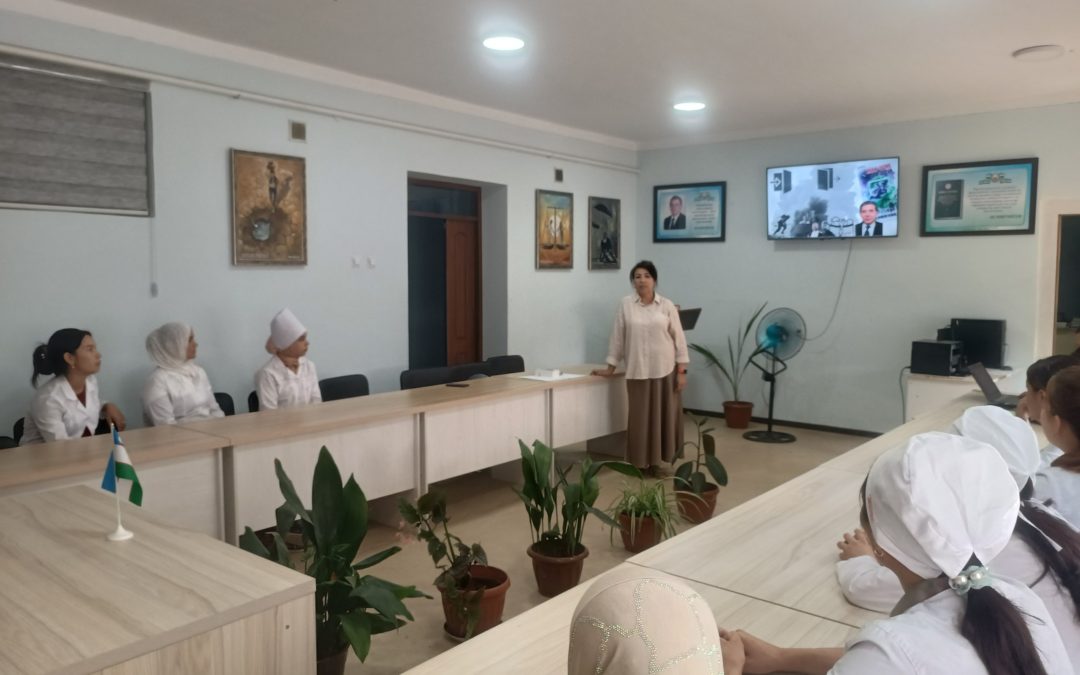 “Ikki eshik orasi” asari tahliliga bag‘ishlangan davra suhbati